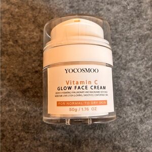 YOCOSMOO Korean Vitamin C Glow Face Cream - Cream White